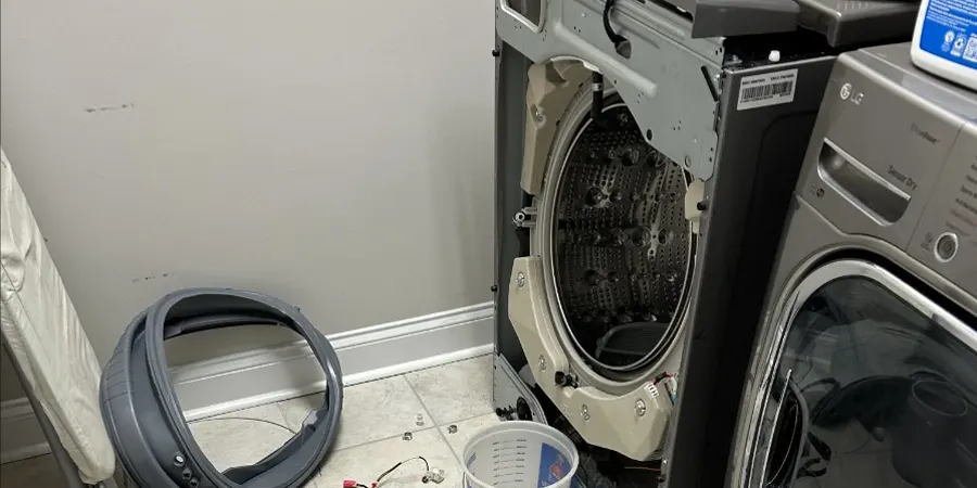 Installation, diagnosis, repairs and preventive maintenance for domestic and commercial washing machines.
